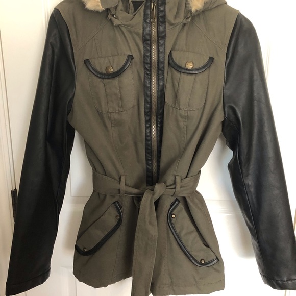 Coat - Picture 3 of 3